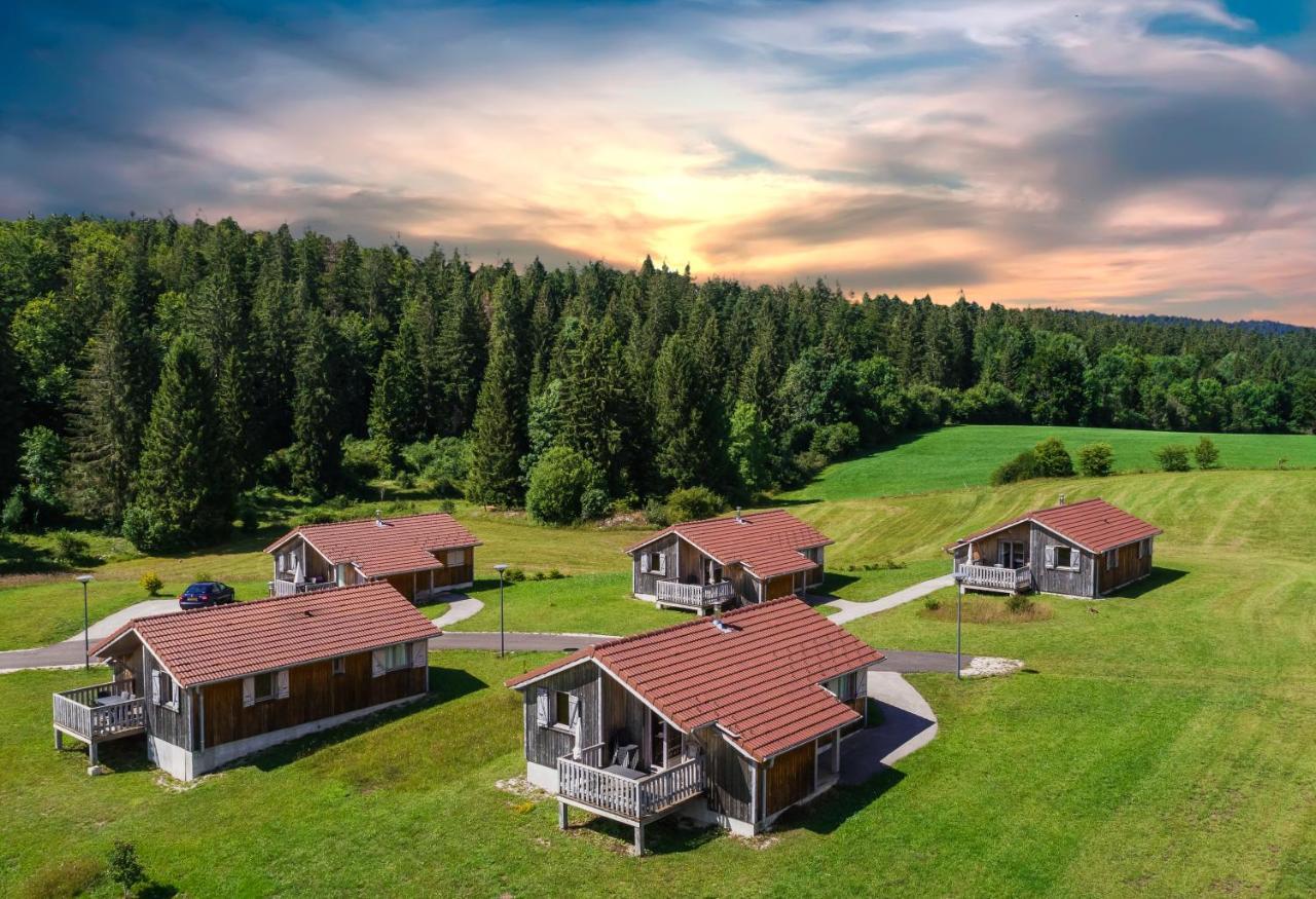 Chalets De Tremontagne 3 Etoiles Nanchez Экстерьер фото